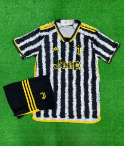 JUVENTUS HOME WITH SHORTS FAN VERSION