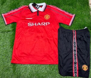 MANCHESTER UNITED RETRO JERSEY 1999 WITH SHORTS