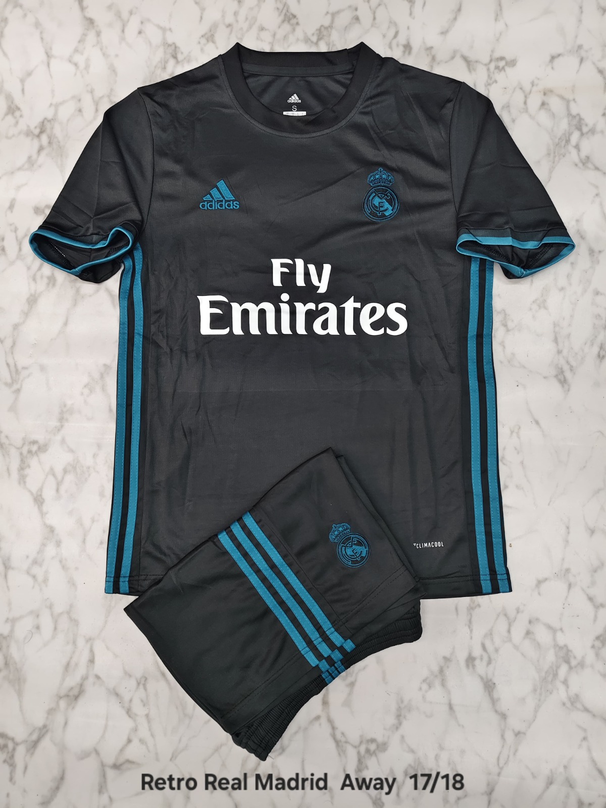 (CUSTOMISED) REAL MADRID AWAY RETRO 2017/18 WITH SHORTS