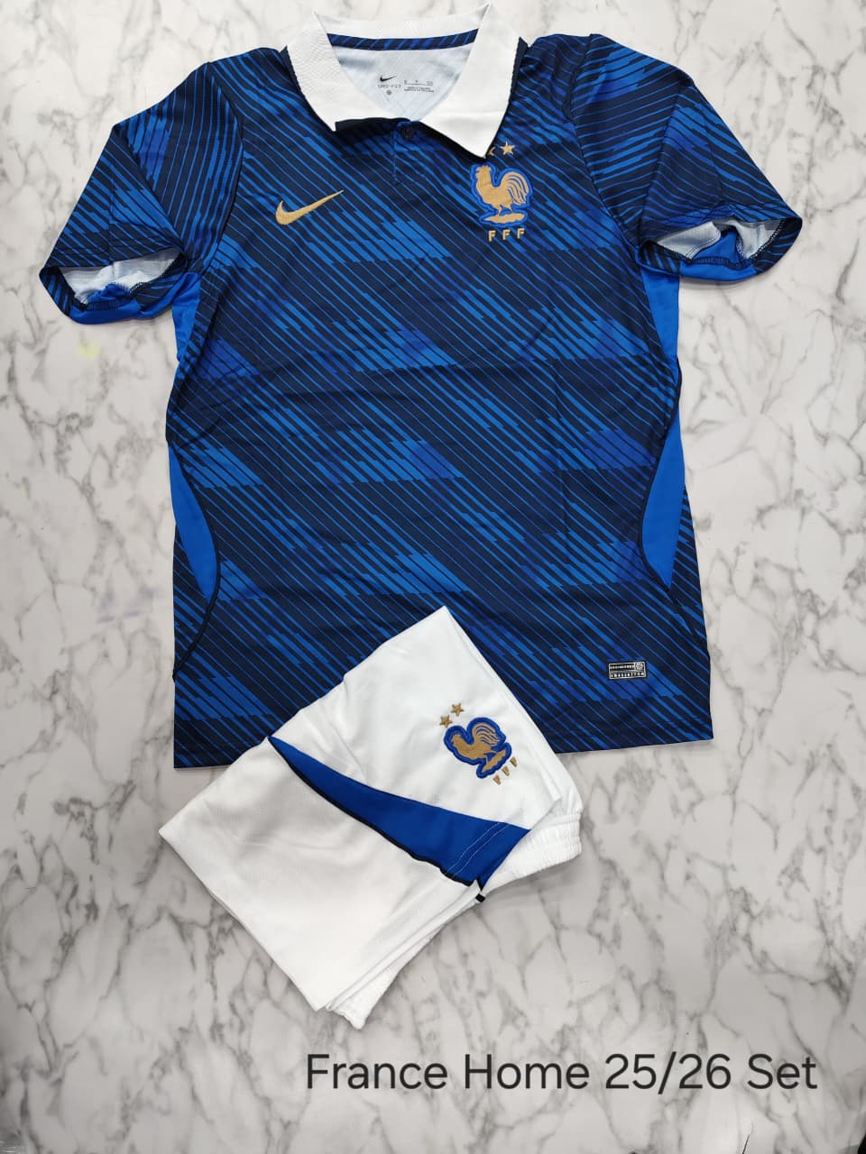 (LARGE) FRANCE HOME WITH SHORTS